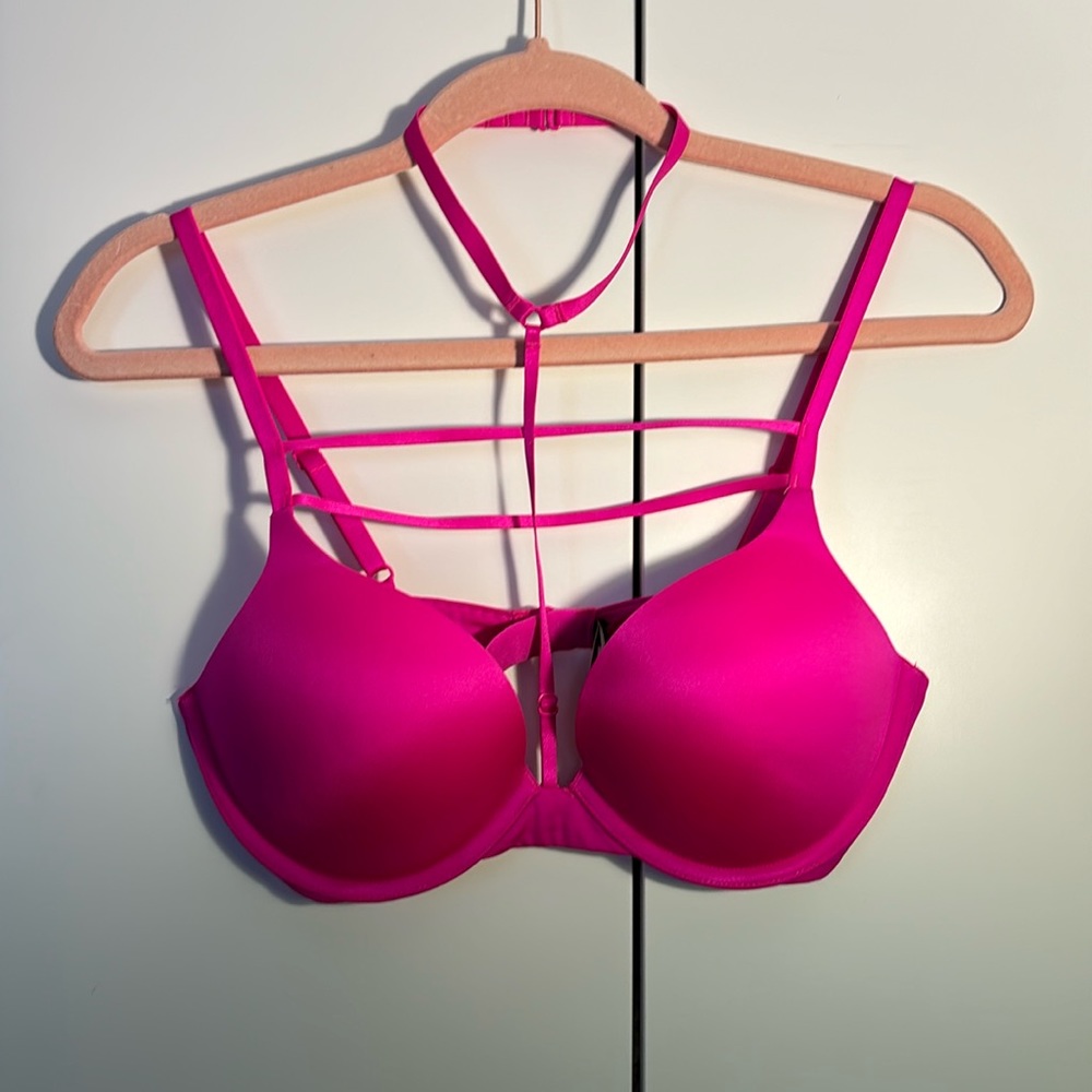 Hot pink Victoria’s Secret bombshell bra with strap details 24c
